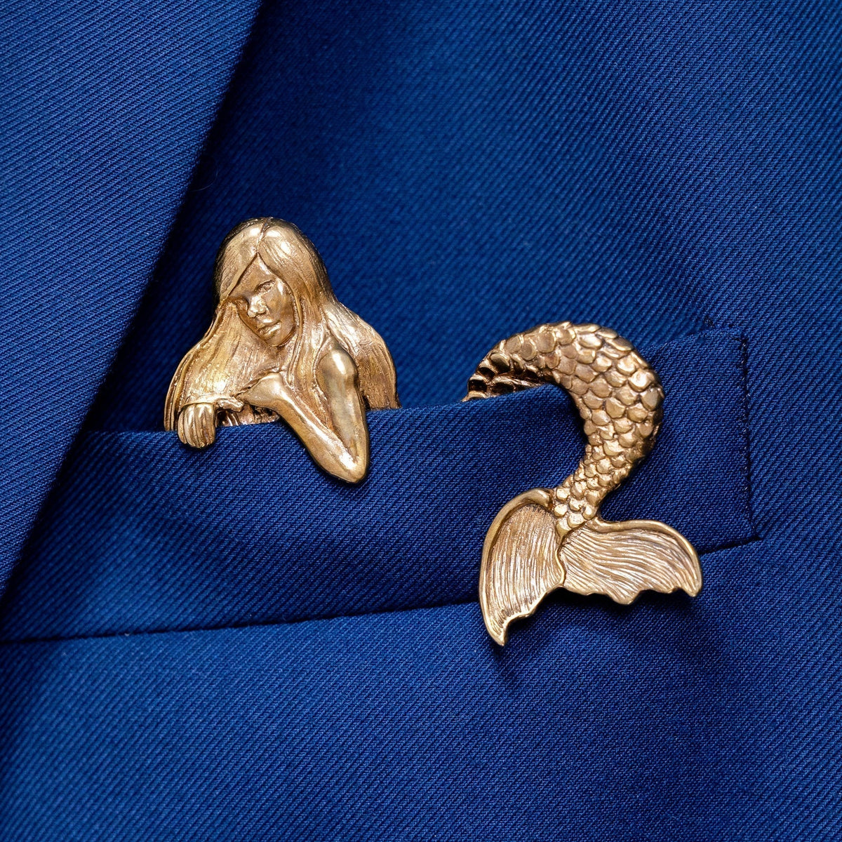 🐊✨ Pochette en métal représentant un animal sculpté