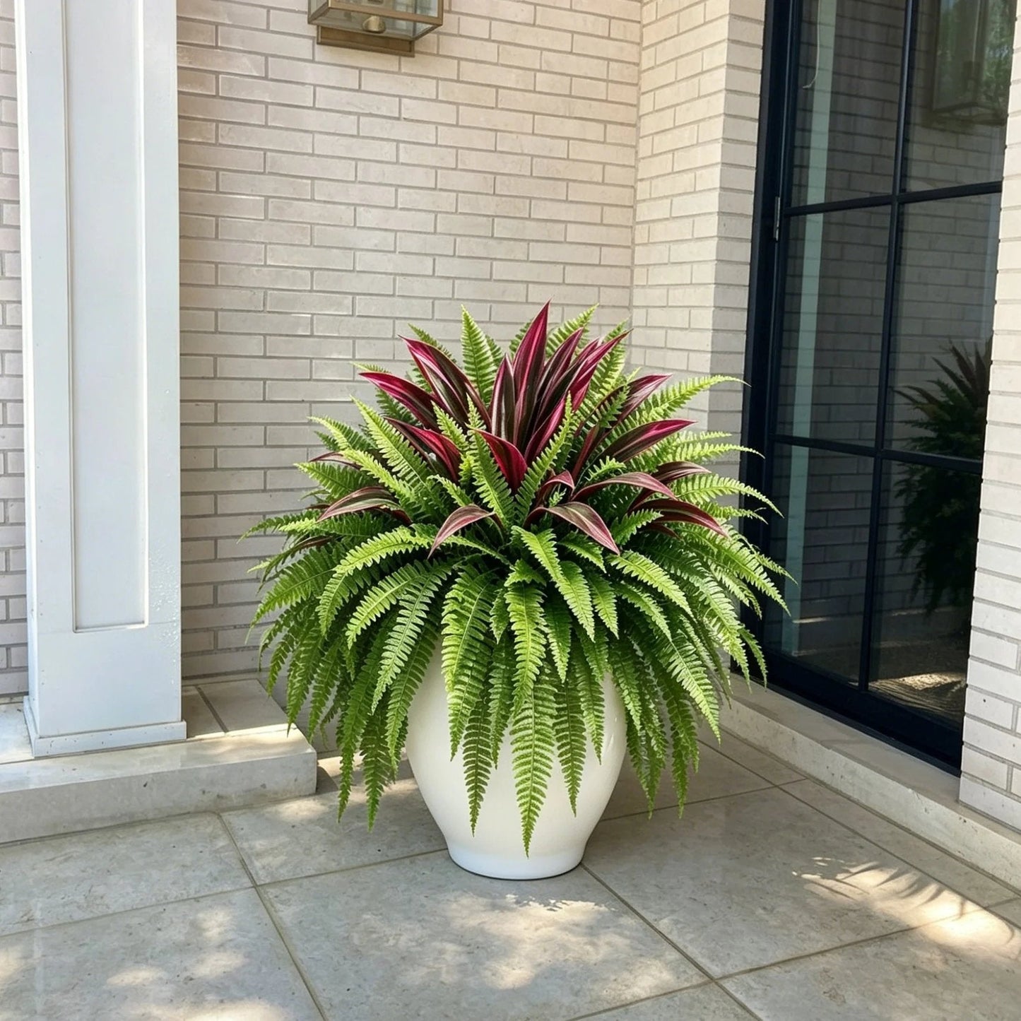 🌿 Fougère artificielle ultra-réaliste et dracaena rouge : une plante d'extérieur résistante aux UV ! ✨