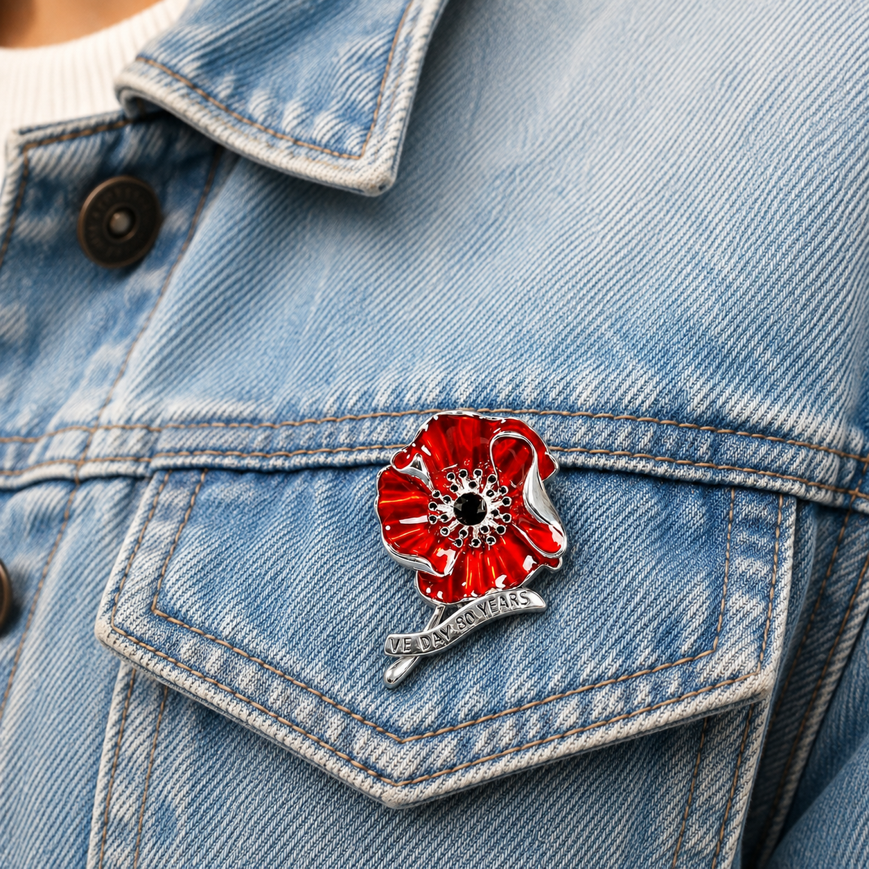 🕊️🌺 80 ans de liberté — Broche en forme de coquelicot pour l'anniversaire du Jour de la Victoire en Europe