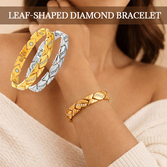 🌿 Une élégance qui rappelle celle d'une feuille – un zircon étincelant qui attire tous les regards ! ✨