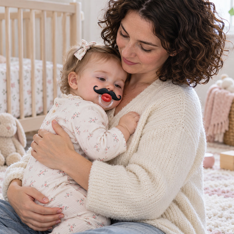 😂Sucette « Moustache » pour bébé — 4 modèles rigolos, avec un pendentif parfait pour les photos
