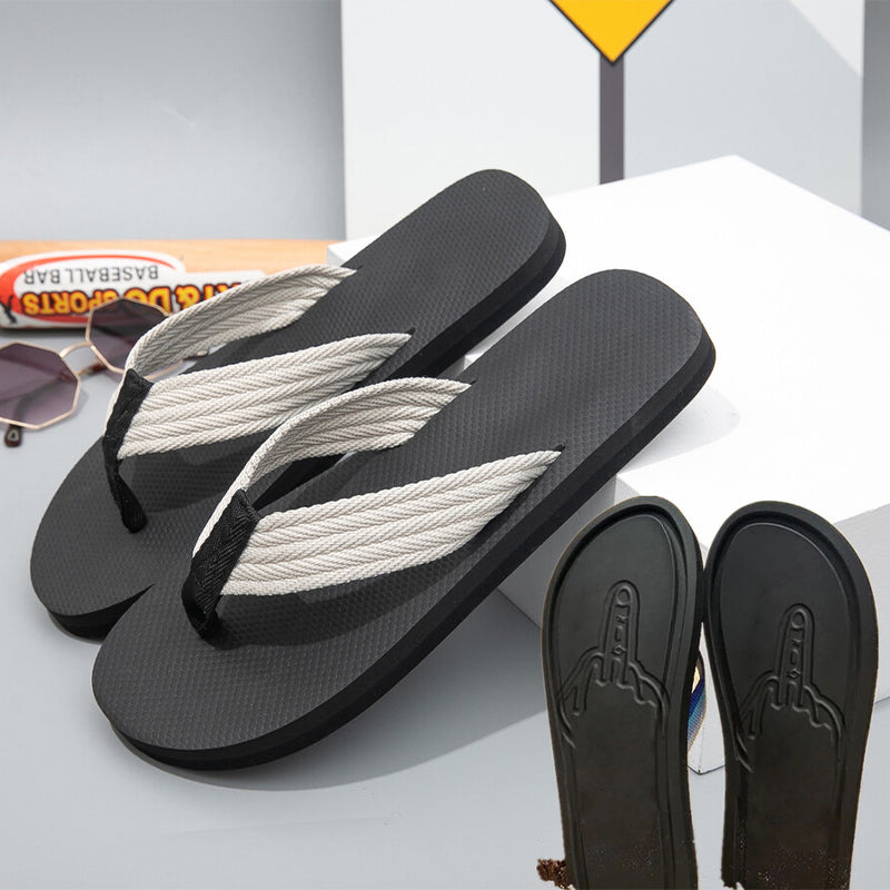 🏖️ Laisse une petite trace espiègle sur chaque plage ! 👣